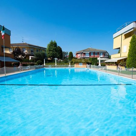 Appartamento Garden Ville Sirmione Dış mekan fotoğraf