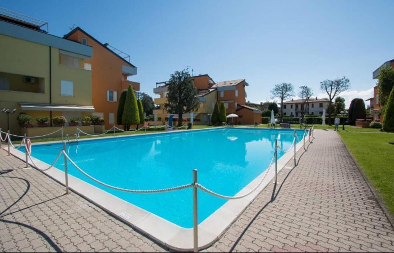 Appartamento Garden Ville Sirmione Dış mekan fotoğraf